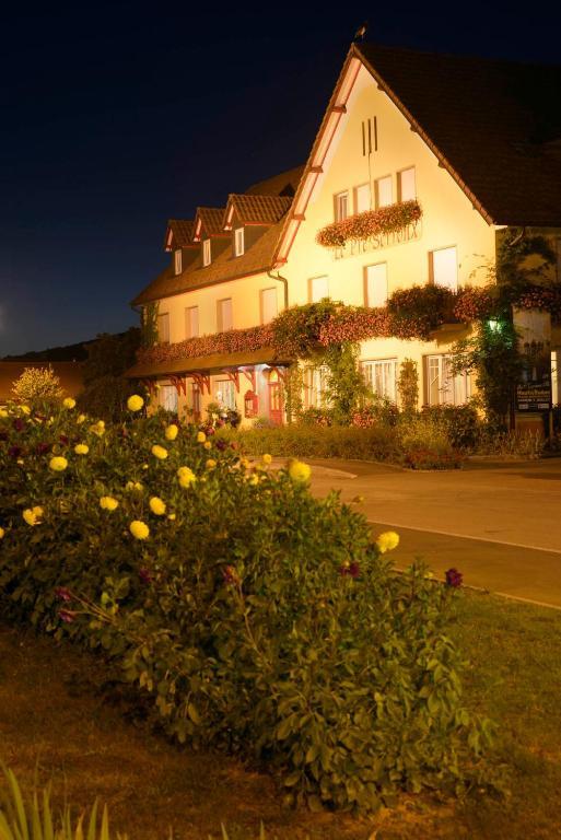 Le Pre Serroux Champagney Exterior photo