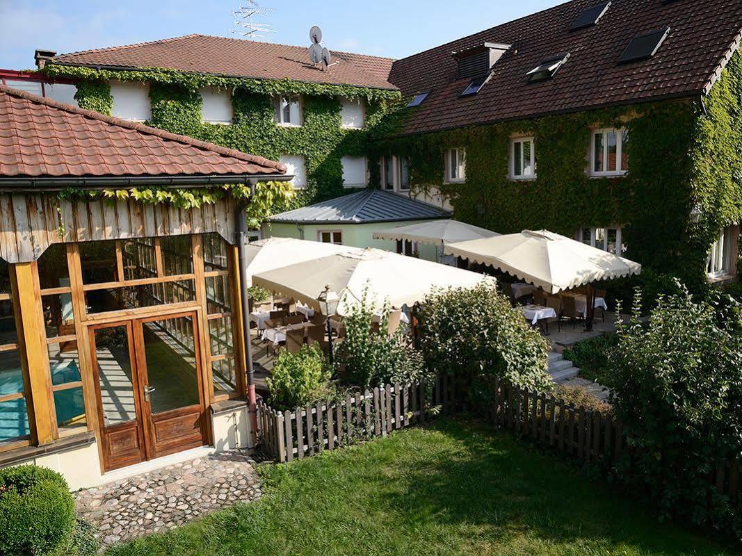 Le Pre Serroux Champagney Exterior photo